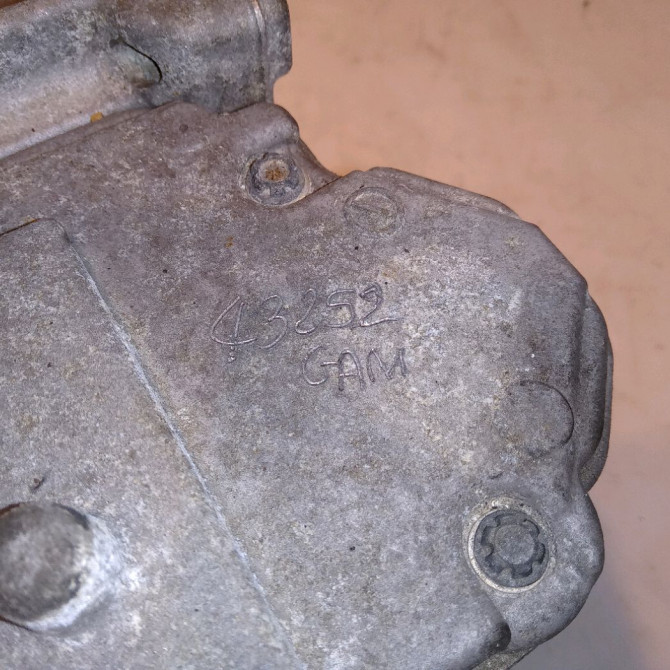 Compresseur air conditionne occasion TOYOTA PRIUS III Phase 1 06-2009->02-2012 1.8i EH 16v [HYBRID RECHARGEABLE] 100ch 8837047033 6