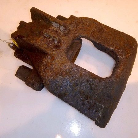 Etrier de frein avant droit occasion FORD FOCUS I Phase 1 10-1998->09-2004 1.8 TDDI 90ch 1478507