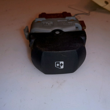 Commande lève-glace porte avant droite occasion RENAULT VELSATIS