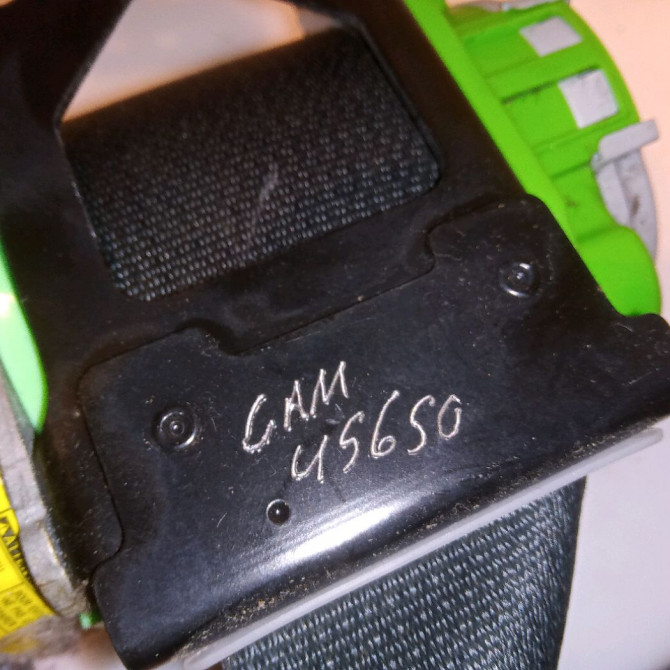 Ceinture avant gauche occasion TOYOTA YARIS II Phase 1 12-2005->11-2009 1.0i 69ch 732200D120C0 3