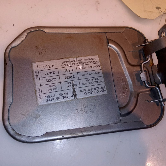 Volet de trappe carburant occasion VOLKSWAGEN GOLF II Phase 1 01-1984->06-1992 CL D 2