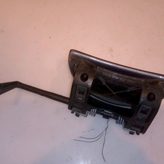 Poignee ext porte avd occasion PEUGEOT 206 + Phase 1 03-2009->05-2013 1.4i 75ch 9101N7 2