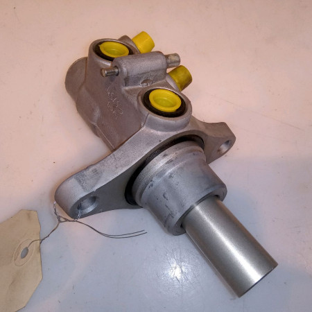 Maitre cylindre occasion TOYOTA YARIS II Phase 1 12-2005->11-2009 1.0i 69ch