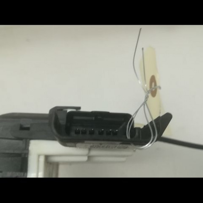 Serrure porte arg occasion PEUGEOT 308 I Phase 1 09-2007->03-2011 1.6 HDI 16v 90ch 9800617380 4