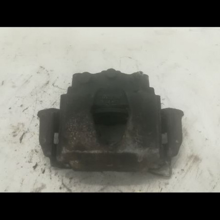 Etrier de frein avant gauche occasion OPEL CORSA I 90421744