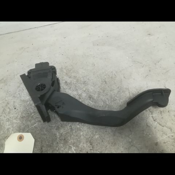 Potentiometre accelerateur occasion PEUGEOT 207 Phase 1 04-2006->06-2013 1.4 HDI 1