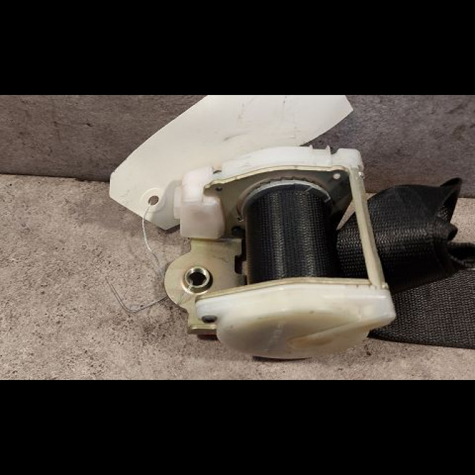 Ceinture arrière gauche occasion OPEL CORSA II Phase 1 03-1993->04-1997 1.2i 90444263 2