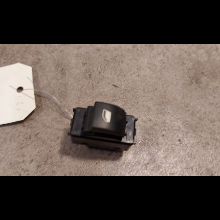 Commande lève-glace porte avant droite occasion PEUGEOT PARTNER II Phase 3 04-2015->... 6490HQ