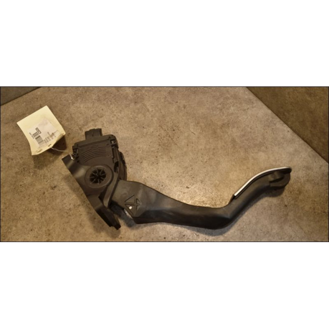 Potentiometre accelerateur occasion PEUGEOT 207 Phase 1 04-2006->06-2013 1.6 THP 156ch 2