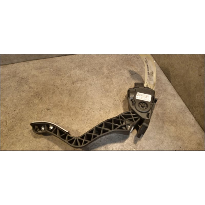 Potentiometre accelerateur occasion PEUGEOT 207 Phase 1 04-2006->06-2013 1.6 THP 156ch 3