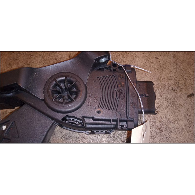 Potentiometre accelerateur occasion PEUGEOT 207 Phase 1 04-2006->06-2013 1.4 VTI 16v 95ch 2