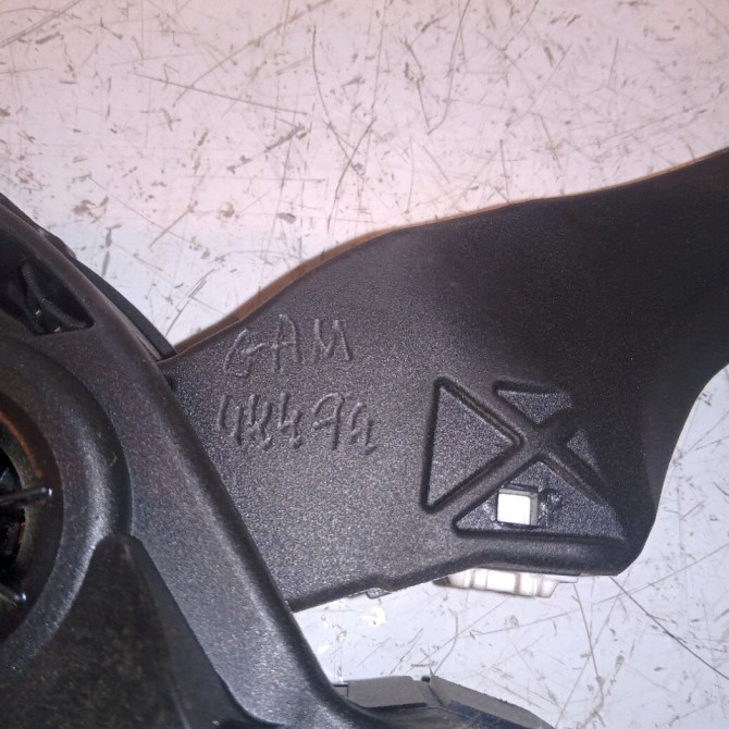 Potentiometre accelerateur occasion PEUGEOT 208 208 Phase 1 2012-03-01->2015-09-30 1.2 VTI 82ch 3