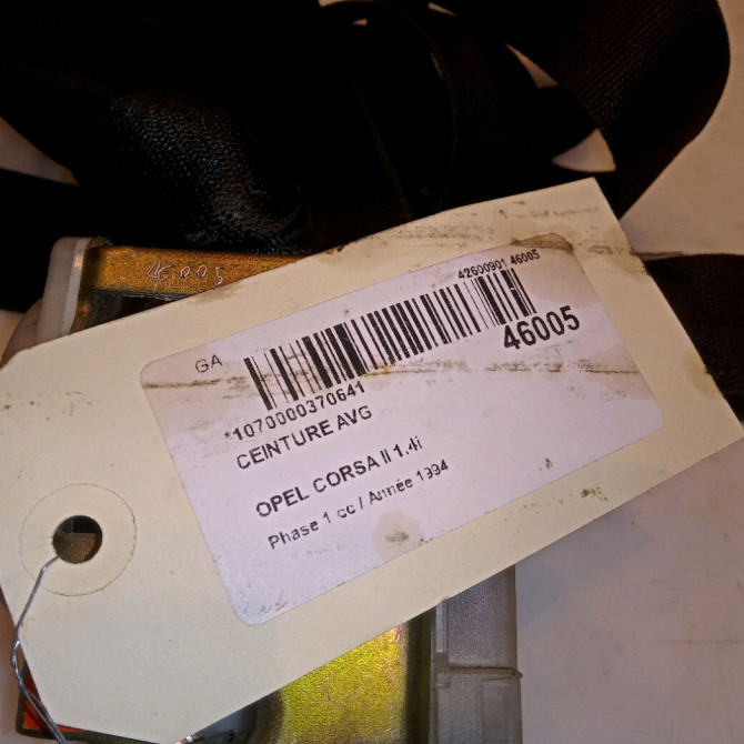 Ceinture avant gauche occasion OPEL CORSA II Phase 1 03-1993->04-1997 1.4i 90444260 3