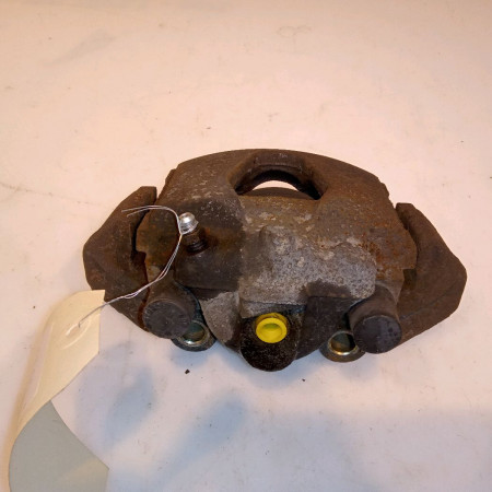 Etrier de frein avant droit occasion OPEL CORSA II Phase 1 03-1993->04-1997 1.4i 90421745