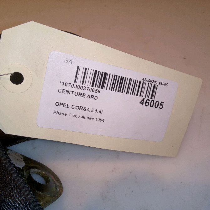 Ceinture arrière droite occasion OPEL CORSA II Phase 1 03-1993->04-1997 1.4i 90444264 3