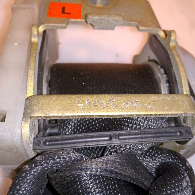 Ceinture arrière gauche occasion OPEL CORSA II Phase 1 03-1993->04-1997 1.4i 90444263 3