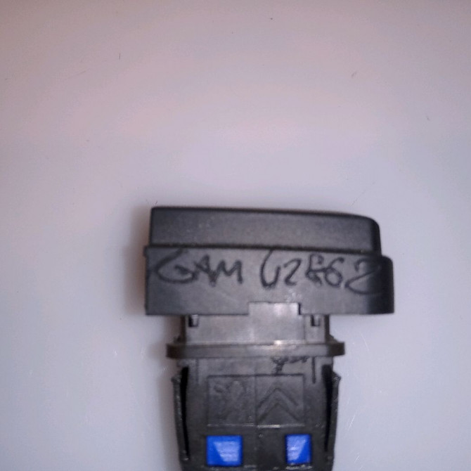 Bouton de warning occasion PEUGEOT 2008 Phase 1 01-2013->... 1.2i PURETECH 110ch 96750916ZD 3