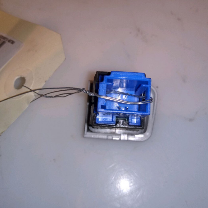 Bouton de warning occasion PEUGEOT 2008 Phase 1 01-2013->... 1.6 E-HDI 92ch 96750916ZD 2