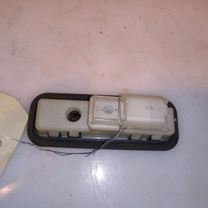 Actionneur serrure hayon occasion PEUGEOT 308 I Phase 1 09-2007->03-2011 1.6 HDI 16v 90ch 2