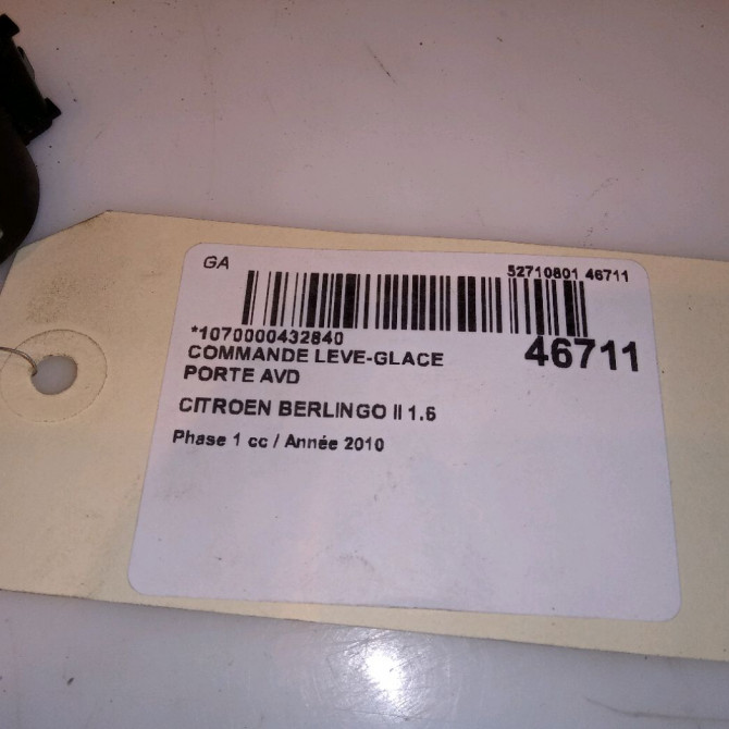 Commande lève-glace porte avant droite occasion CITROEN BERLINGO II Phase 1 05-2008->01-2012 1.6 HDI 16v 90ch 6490HQ 4