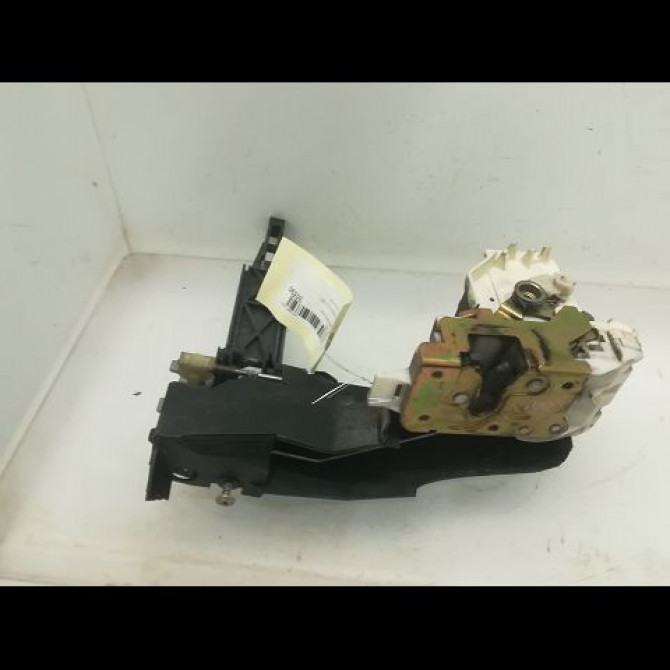 Serrure porte avg occasion FORD MONDEO II Phase 1 09-2000->06-2007 2.0 TDCI 130ch 4057983 1