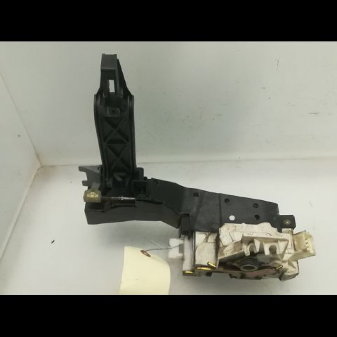 Serrure porte avg occasion FORD MONDEO II Phase 1 09-2000->06-2007 2.0 TDCI 130ch 4057983 2