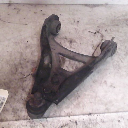 Triangle inf avd occasion RENAULT MEGANE I Phase 1 11-1995->03-1999 8200737135