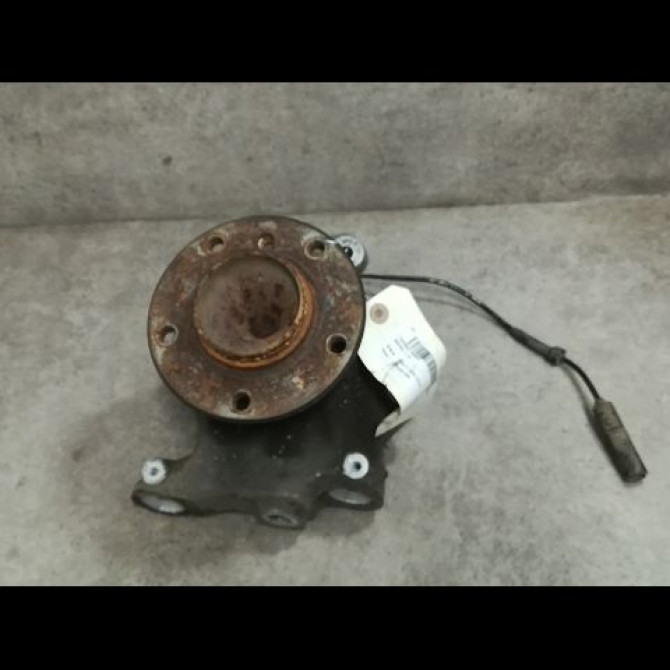 Moyeu avg occasion B.M.W. SERIE 1 I Phase 1 01-2007->07-2011 120d 177ch 31216765157 1