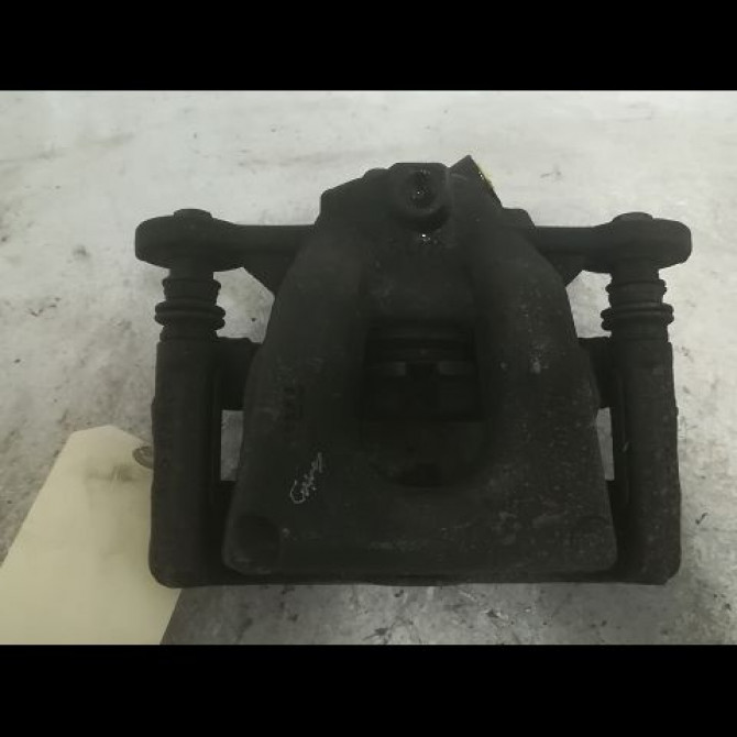 Etrier de frein avant droit occasion B.M.W. SERIE 1 I Phase 1 01-2007->07-2011 118d 143ch 34116774682 1