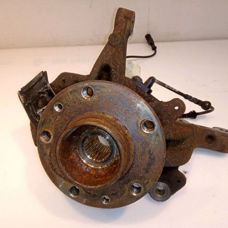 Moyeu avd occasion RENAULT MEGANE III Phase 1 11-2008->01-2012 1.5 DCI 105ch 402020009R