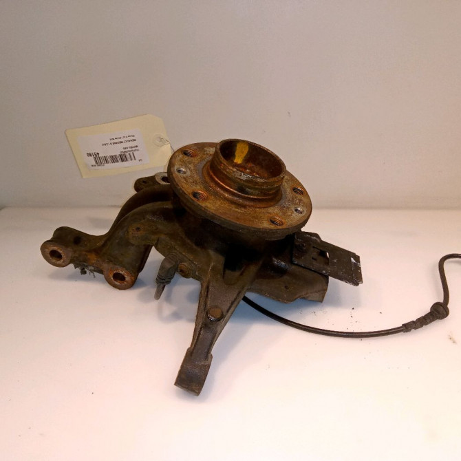 Moyeu avd occasion RENAULT MEGANE III Phase 2 01-2012->06-2014 1.5 DCI 110ch 402020009R 1