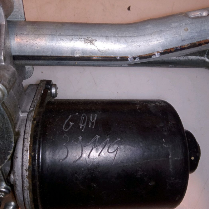 Moteur essuie-glace avant occasion B.M.W. SERIE 1 I Phase 1 05-2004->12-2006 118i 129ch 61617192963 3