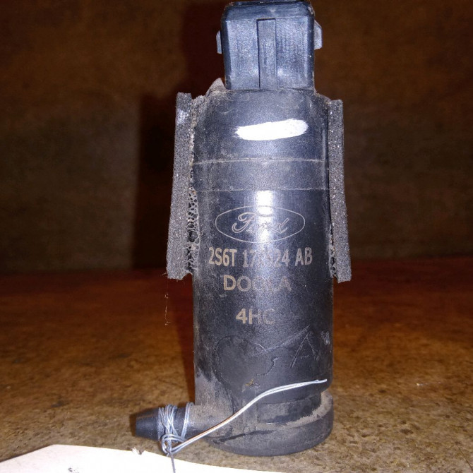 Pompe lave-glace avant occasion FORD TRANSIT CONNECT I 1698640 3