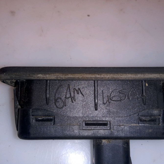 Actionneur serrure hayon occasion RENAULT SCENIC II Phase 1 03-2004->09-2006 1.9 DCI 120ch 3