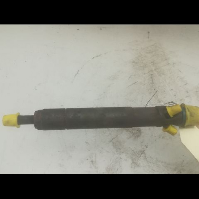 occasion FORD FIESTA IV Phase 2 09-1999->09-2002 1.8 D 1213938 1