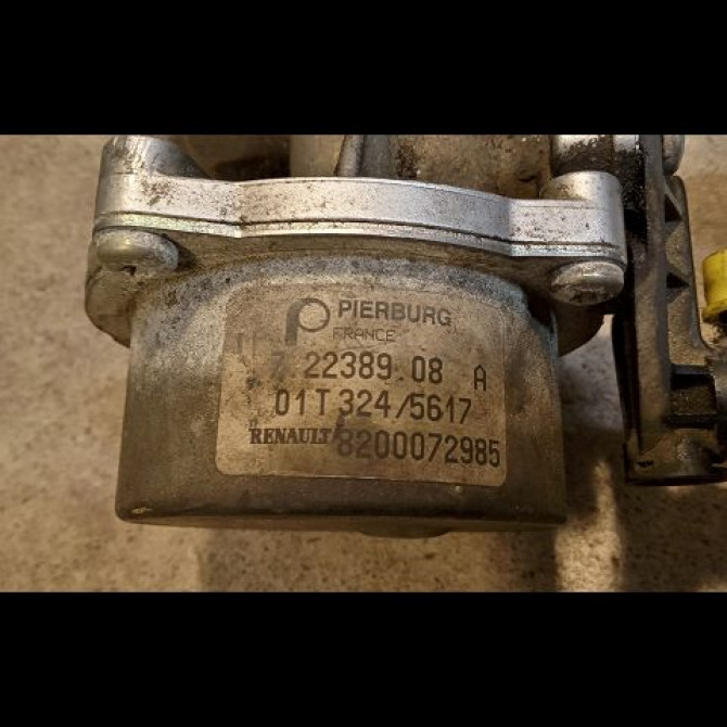 Pompe a vide occasion RENAULT MEGANE I Phase 2 03-1999->06-2003 1.9 DCI 8200689330 3