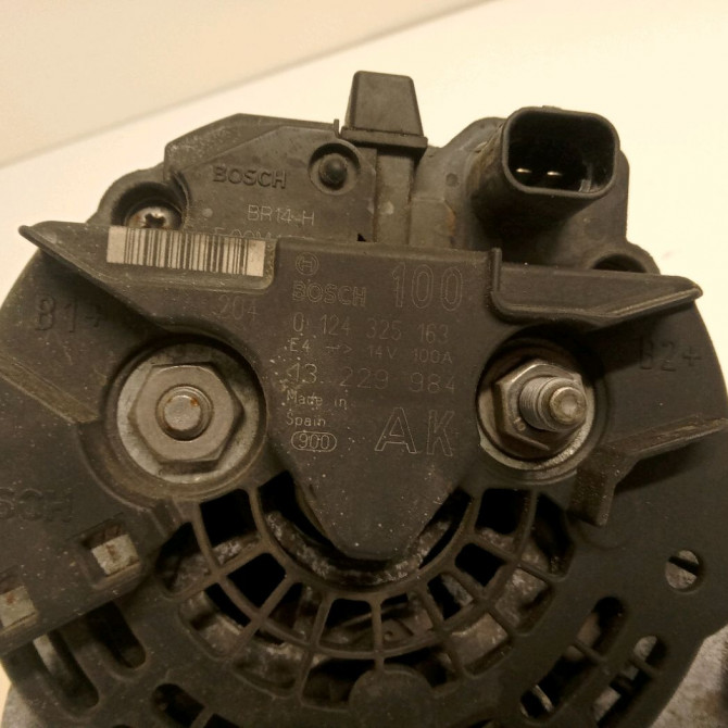 Alternateur occasion OPEL ZAFIRA II Phase 2 01-2008->12-2014 93190829 3