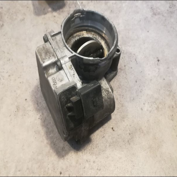 Boitier papillon occasion VOLKSWAGEN GOLF V Phase 1 11-2003->10-2008 1.9 TDI 90ch 2