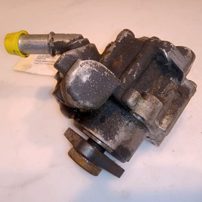 Pompe direction assistee occasion B.M.W. SERIE 3 V Phase 1 03-2005->09-2008 320d 163ch 32416768155 3