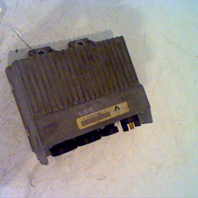 Boitier de préchauffage occasion RENAULT SAFRANE Phase 1 04-1992->09-1996 7700102863 2