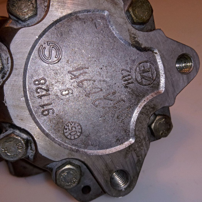 Pompe direction assistee occasion B.M.W. SERIE 1 I Phase 1 05-2004->12-2006 120d 32416768155 4