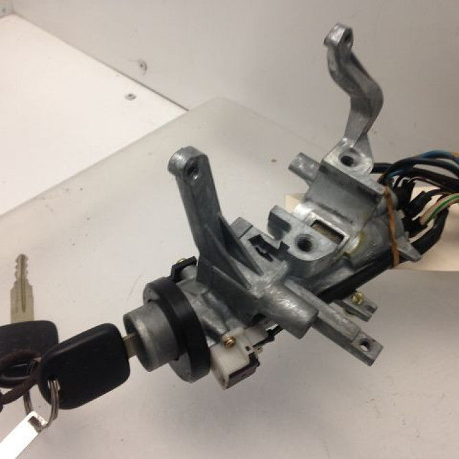 Antivol de direction occasion SUZUKI BALENO Phase 1 10-1996->02-2002 3