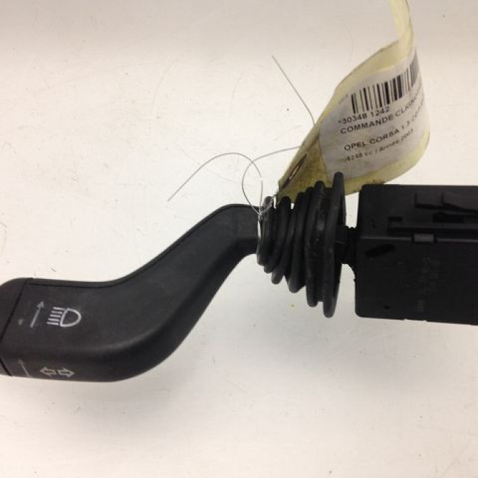 Commande clignotant occasion OPEL CORSA III Phase 2 08-2003->09-2006 1.3 CDTI 9185414 1