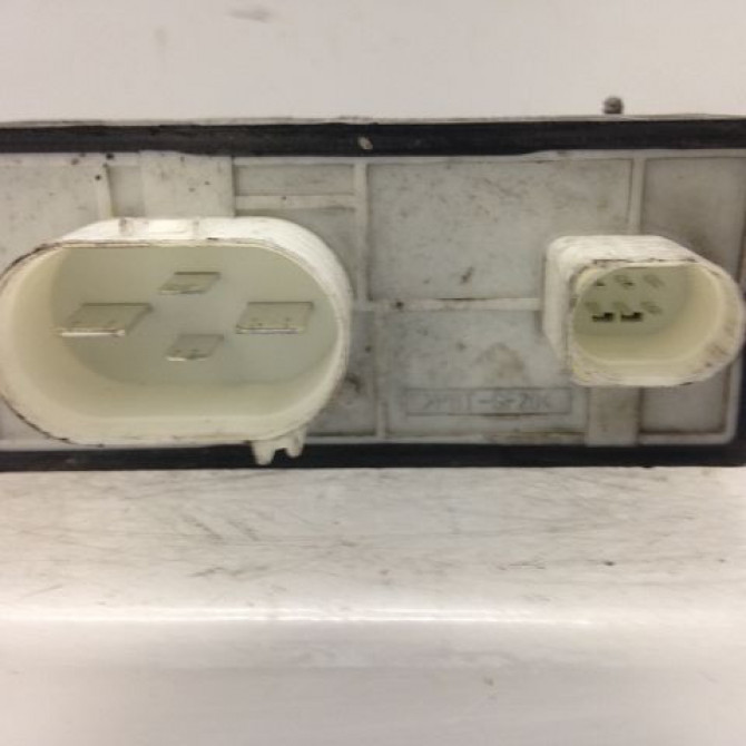 Boitier de préchauffage occasion SEAT IBIZA III Phase 2 03-2006->06-2009 1.4 TDI 80ch 2