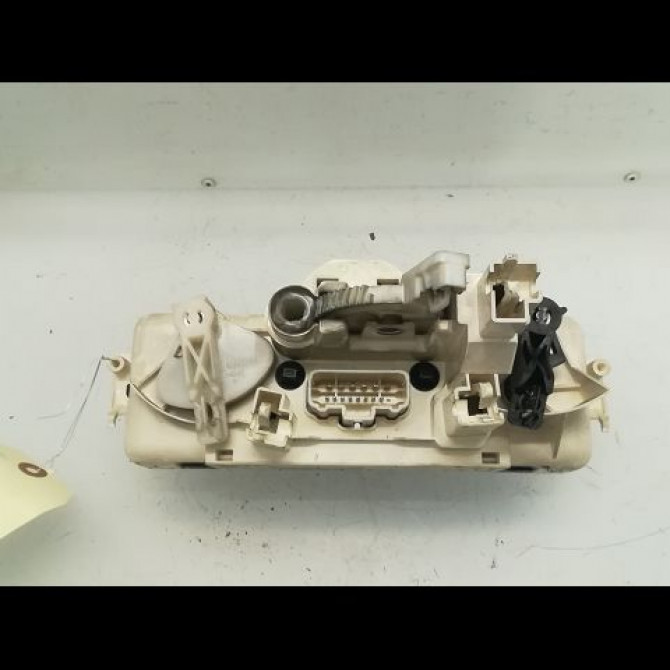 Commande de chauffage occasion RENAULT MEGANE II Phase 1 09-2003->12-2005 1.5 DCI 80ch 7701055146 2