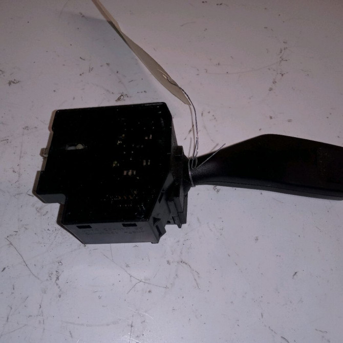 Commande clignotant occasion FORD FOCUS II Phase 1 09-2004->12-2007 1.8 TDCI 115ch 1323821 2