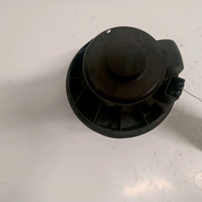 Ventilateur de chauffage occasion FORD FOCUS II Phase 1 09-2004->12-2007 1.8 TDCI 115ch 1379568 1