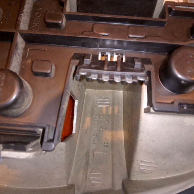 Feu arrière gauche occasion FORD FIESTA III Phase 2 01-1994->10-1996 1.8 D 3