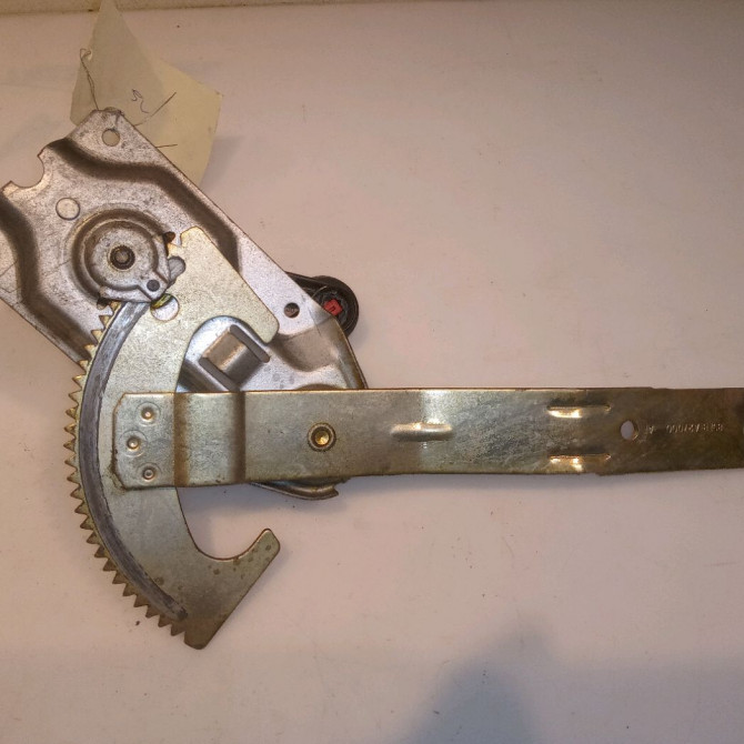 Mecanisme leve-glace arrière gauche occasion FORD FIESTA III Phase 2 01-1994->10-1996 1.8 D 2