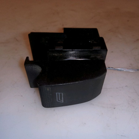 Commande lève-glace porte avant droite occasion AUDI A3 I Phase 2 10-2000->06-2003 1.9 TDi 130ch